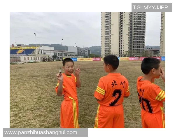 天下足球一人一队的传奇故事与梦想追逐之旅